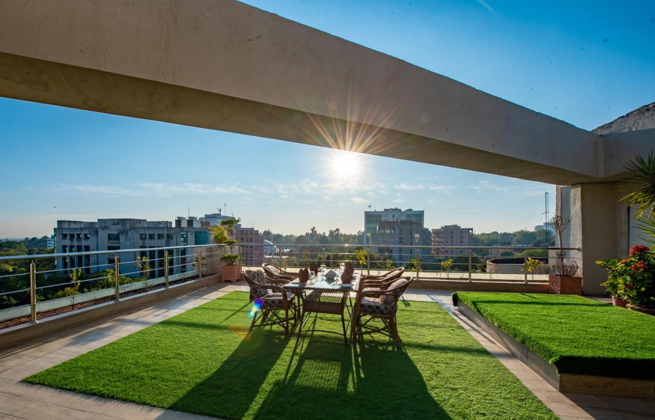 Legend Hotel Islamabad Exterior foto